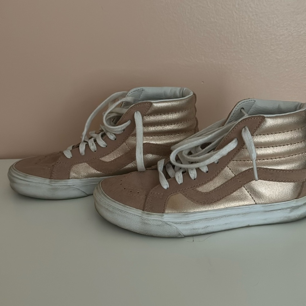 PINK ELECTRIC HIGH TOP VANS GREAT CONDITION SIZE 6.5